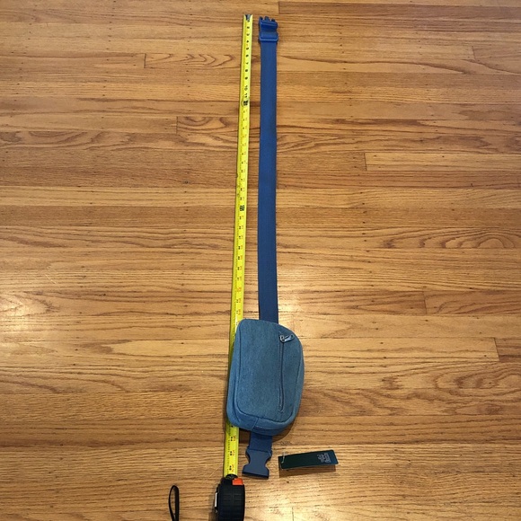 Wild Fable belt bag, adjustable to approx 45 in, New - Picture 9 of 12